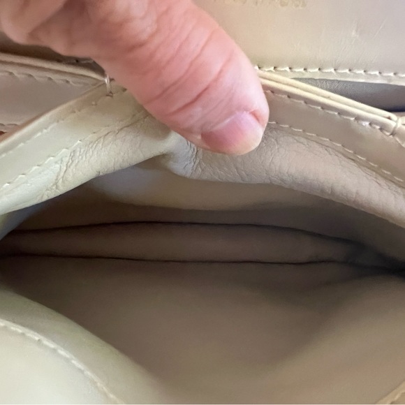 Louis Vuitton Limited Edition White Charms Velvet Chains Mini Linda ~Mar… - Picture 6 of 12